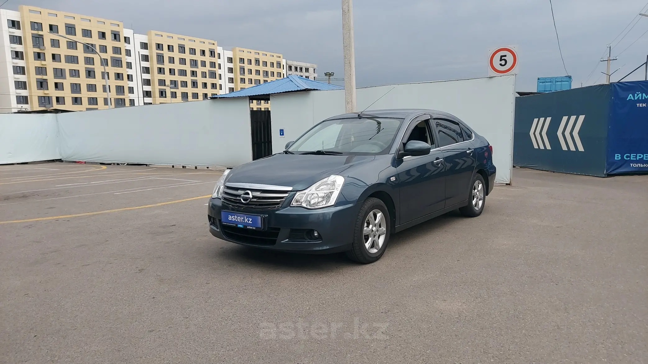 Nissan Almera 2015