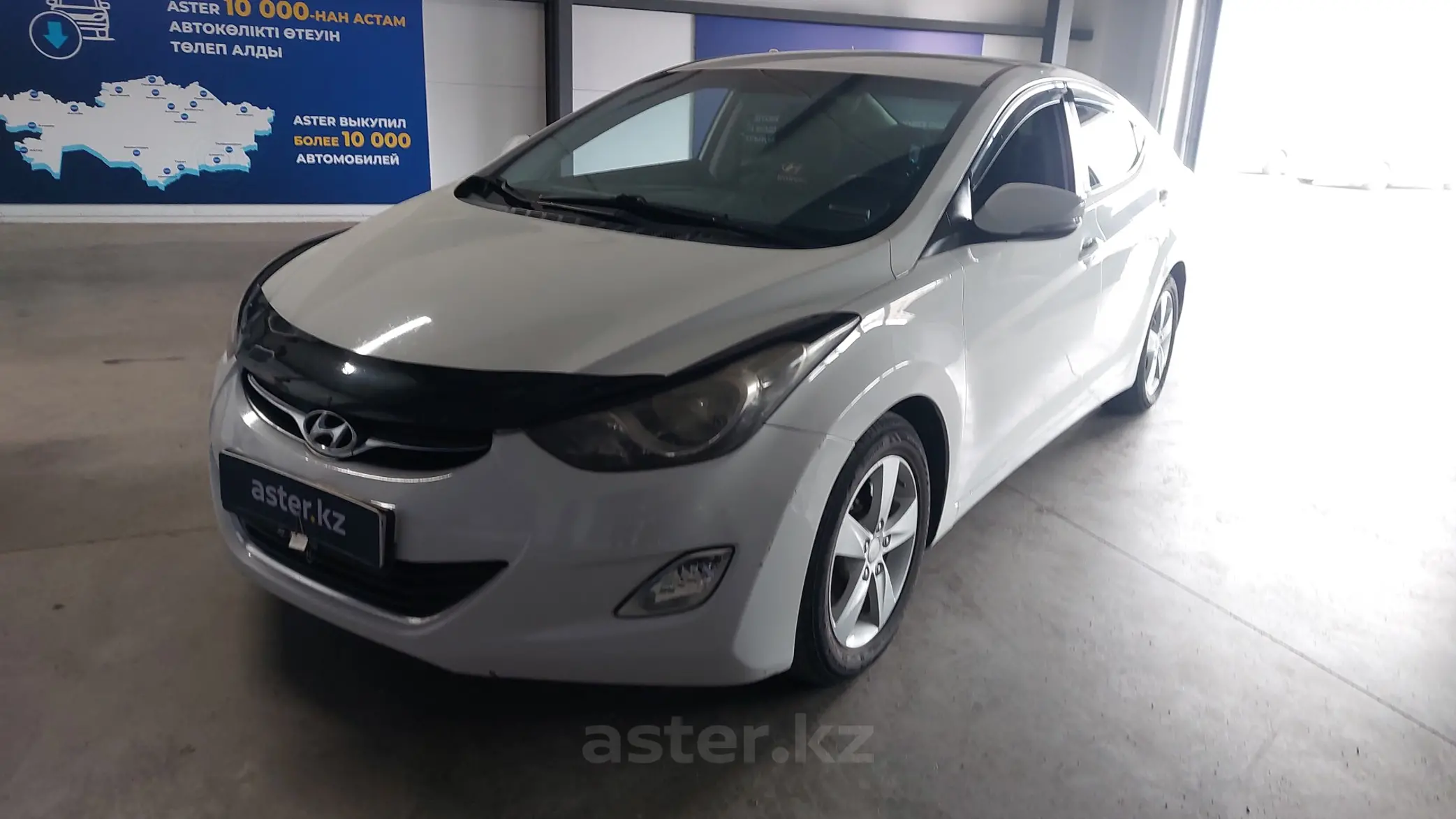 Hyundai Avante 2011