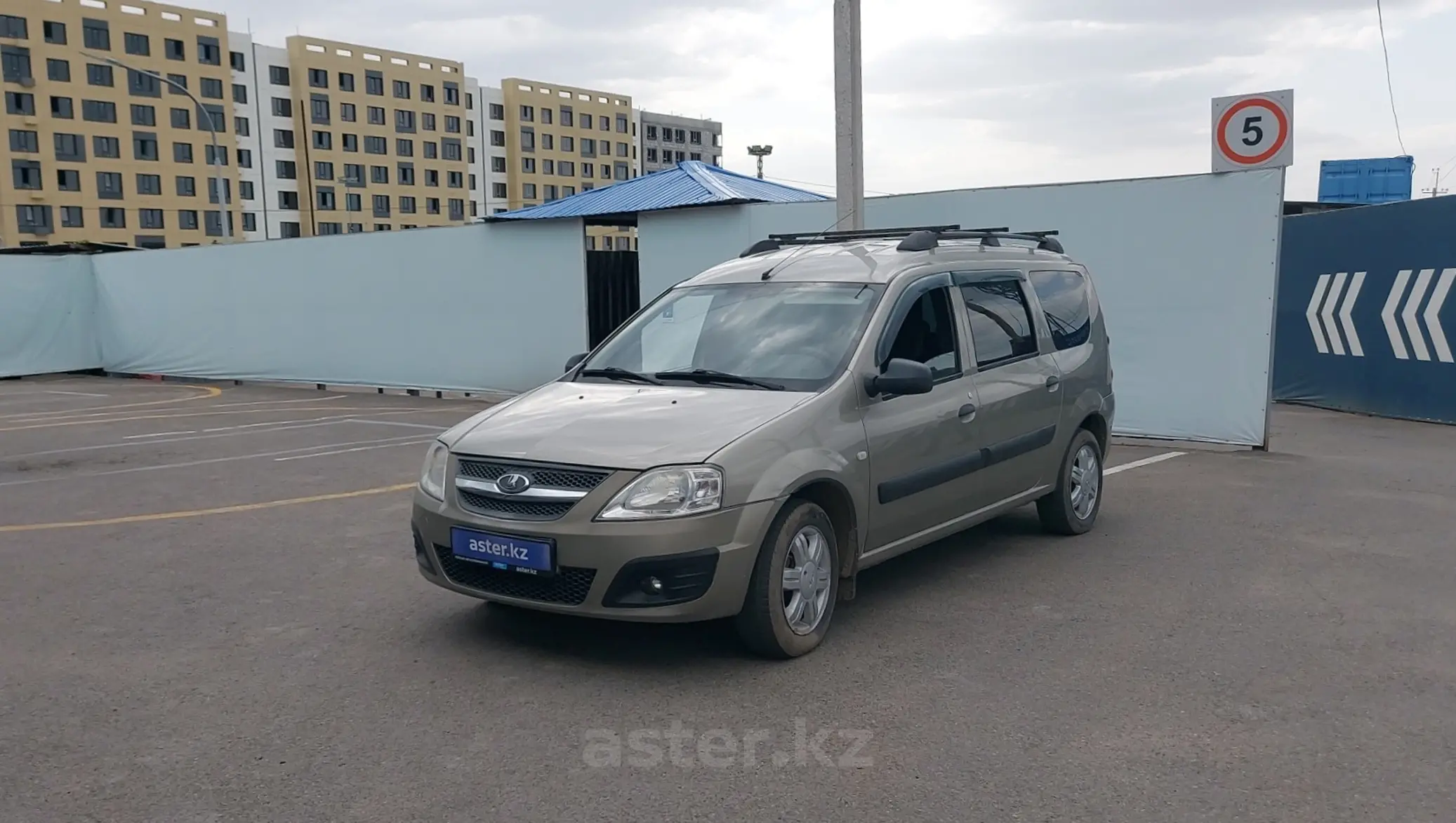 LADA (ВАЗ) Largus 2013