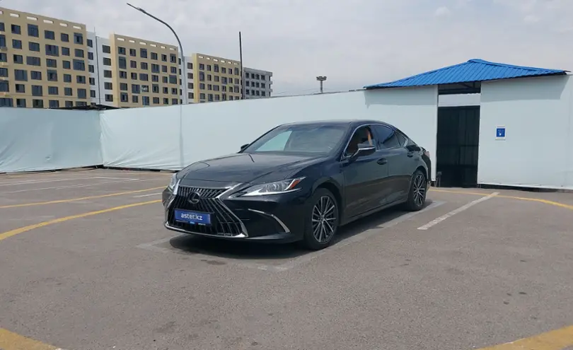 Lexus ES 2022 года за 26 000 000 тг. в Алматы