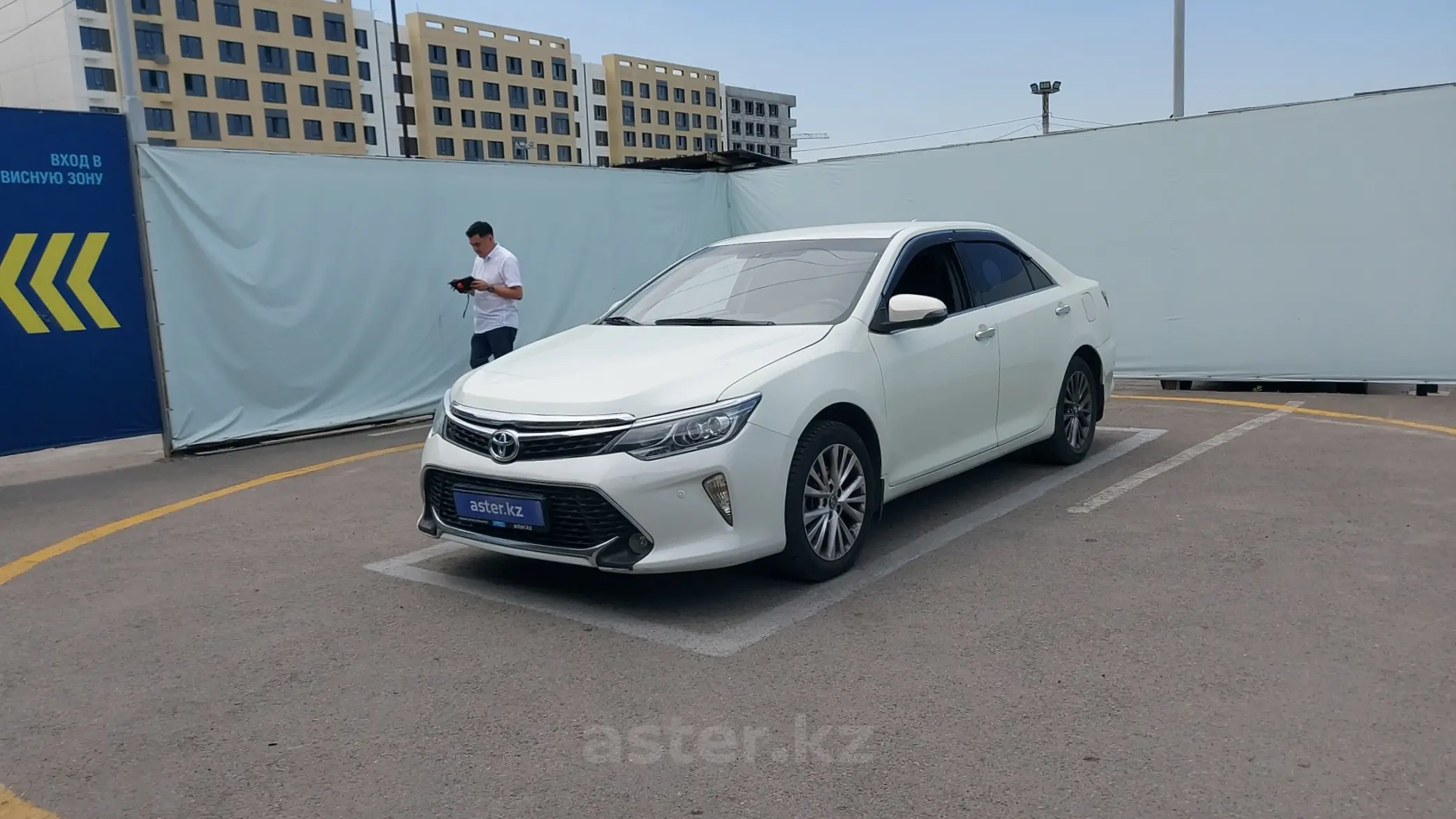 Toyota Camry 2016