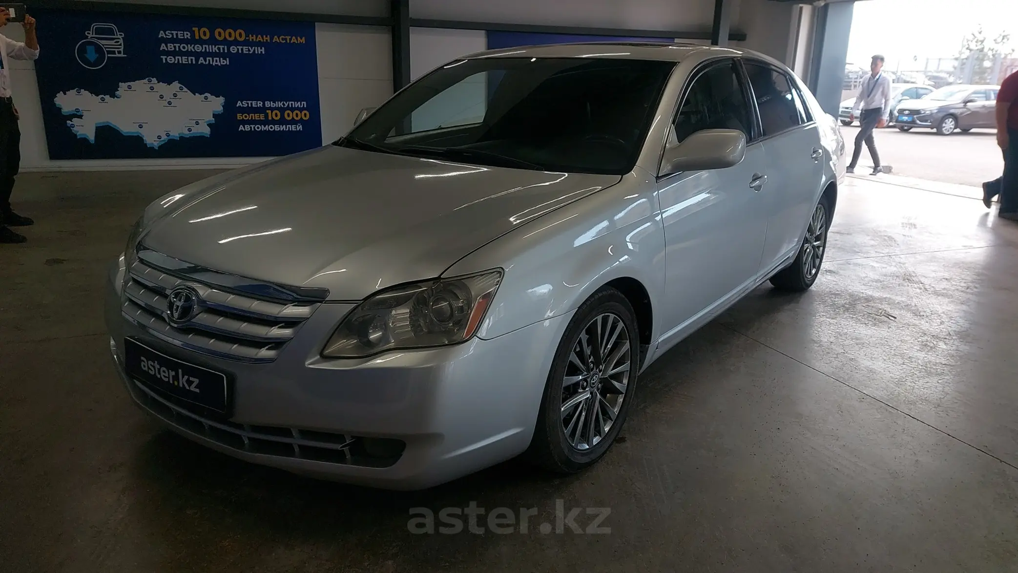 Toyota Avalon 2005