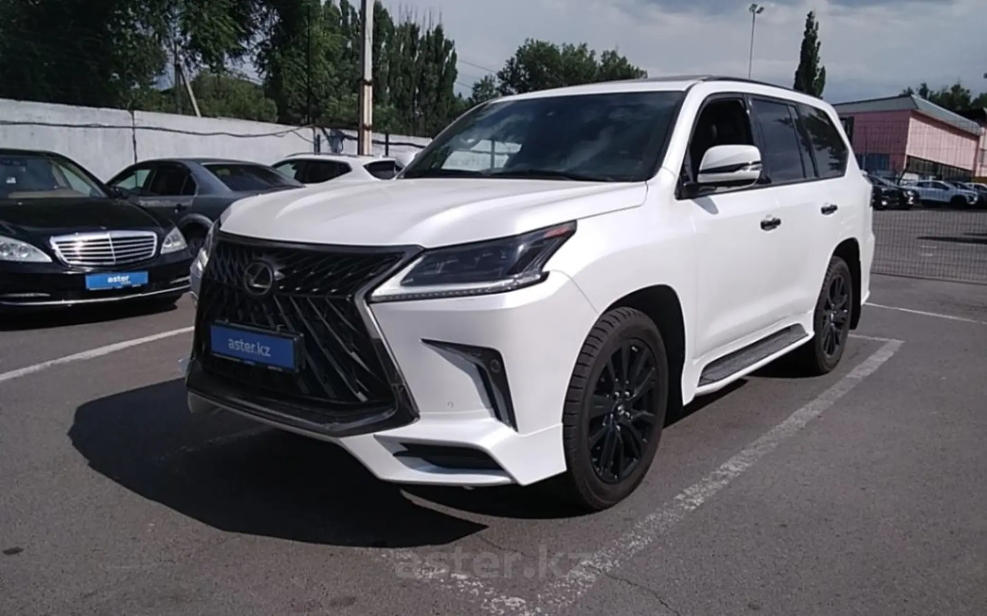 Lexus LX 2018