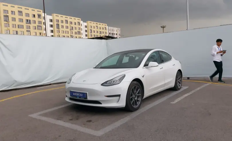 Tesla Model 3 2018 года за 13 000 000 тг. в Алматы