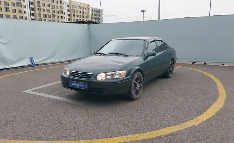 Toyota Camry 2001 года за 3 200 000 тг. в Алматы