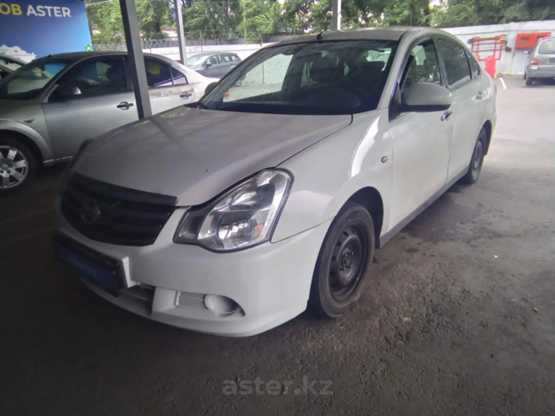 Nissan Almera 2015