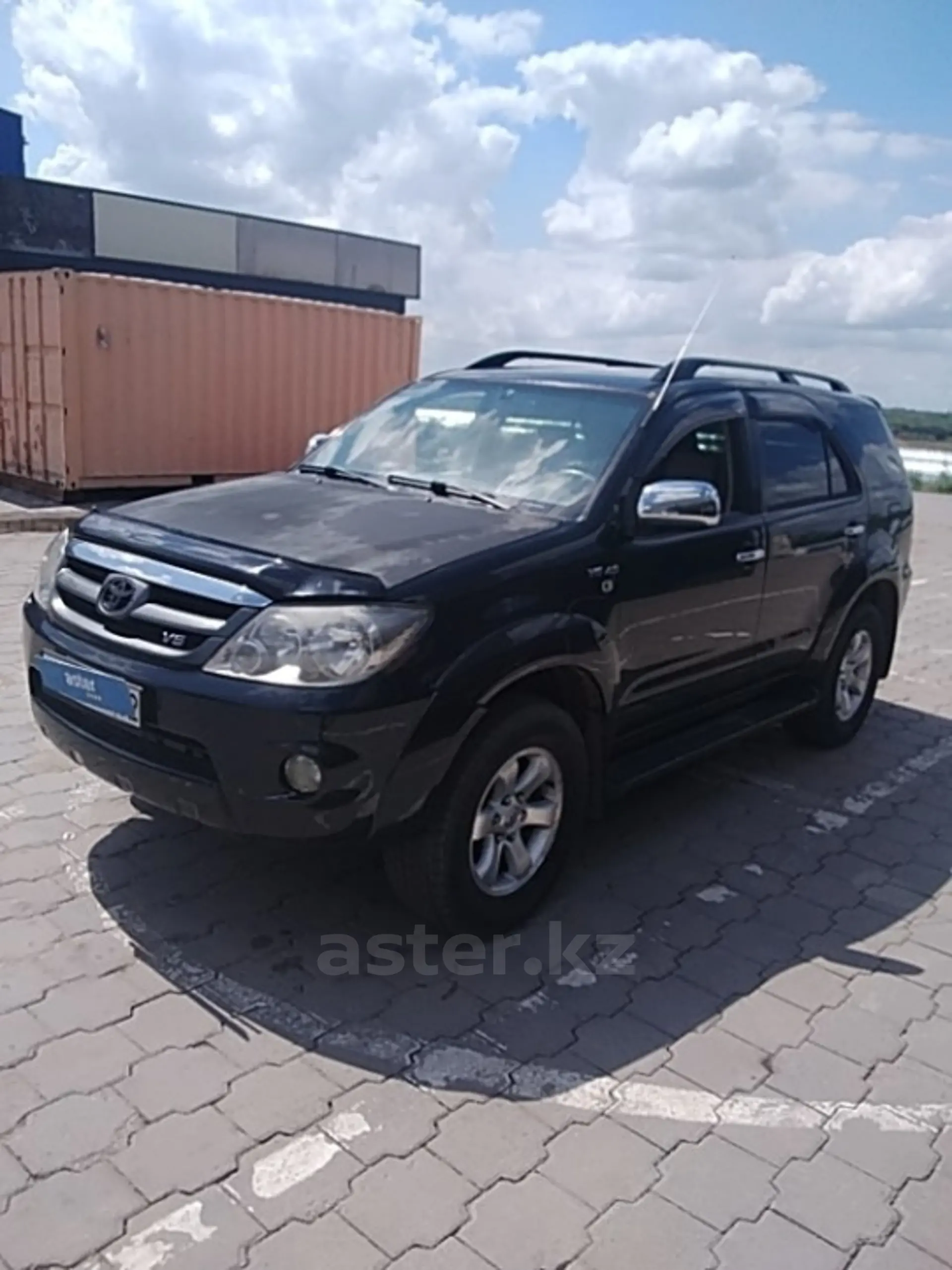 Toyota Fortuner 2005