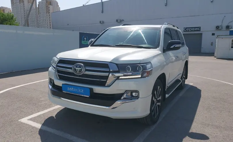 Toyota Land Cruiser 2018 года за 45 000 000 тг. в Шымкент