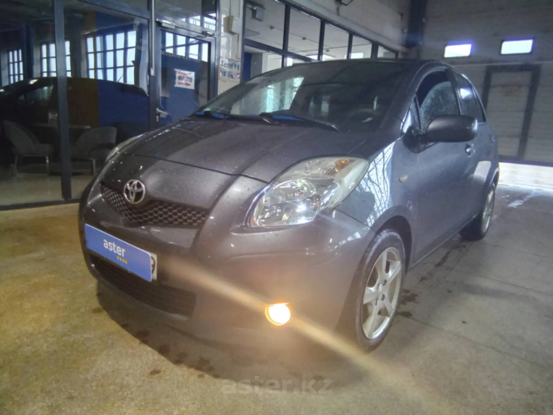 Toyota Yaris 2009