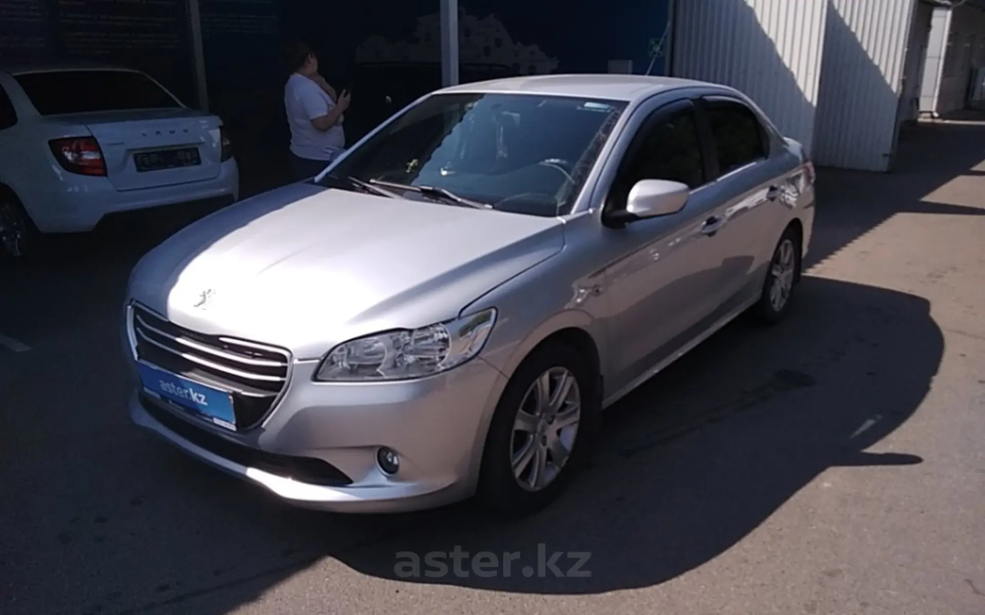 Peugeot 301 2016