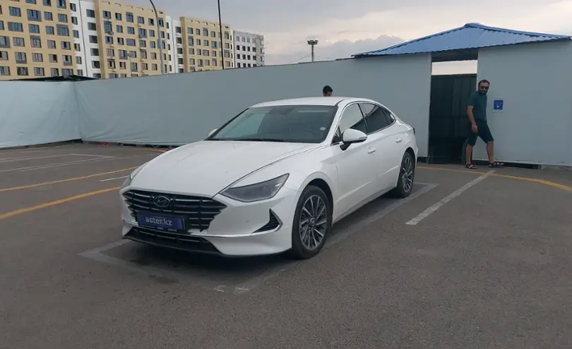 Hyundai Sonata 2022 года за 14 000 000 тг. в Алматы