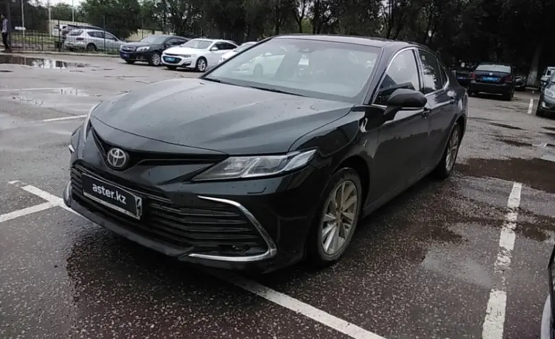 Toyota Camry 2023 года за 19 000 000 тг. в Актобе