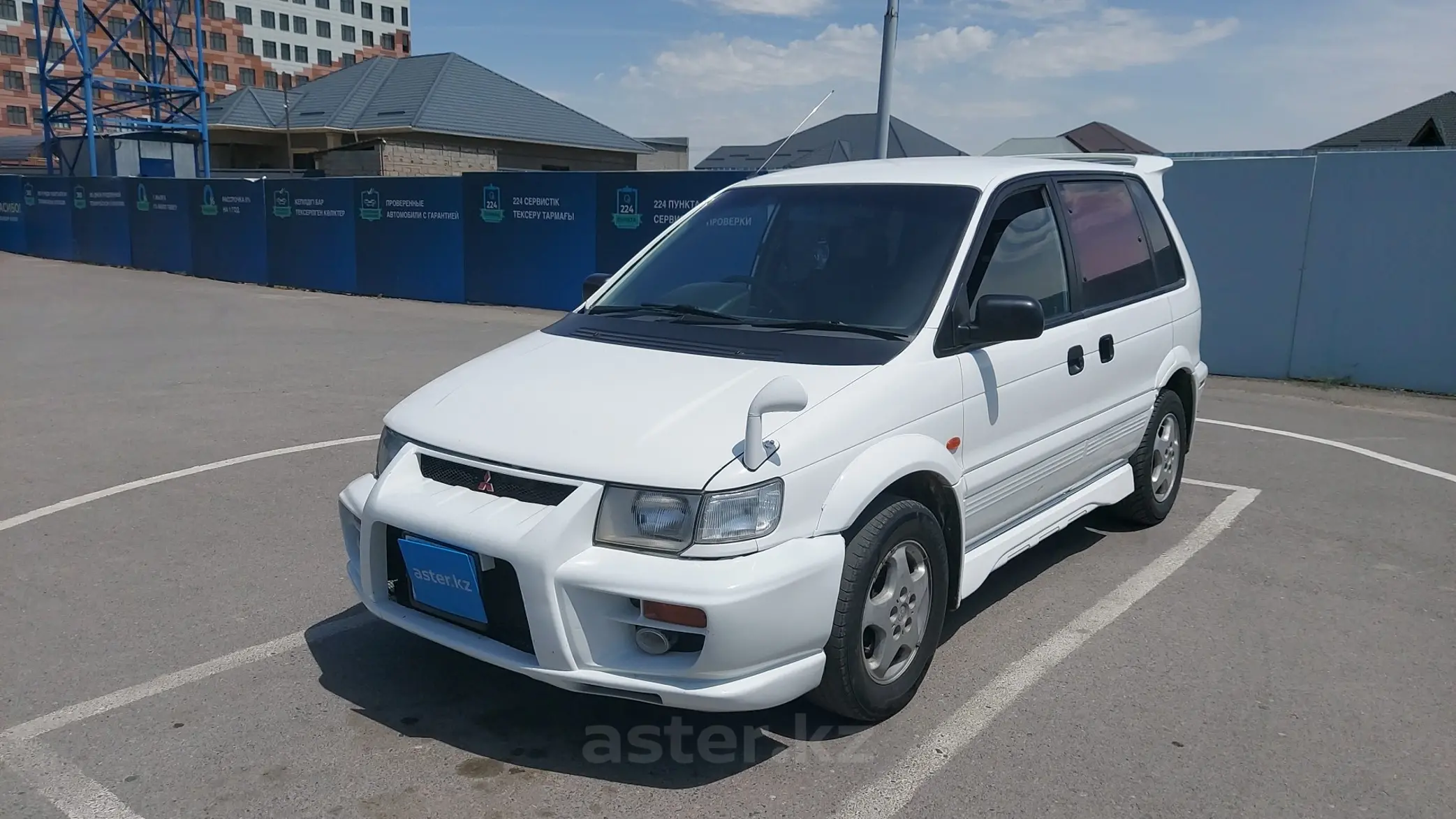 Mitsubishi RVR 1997