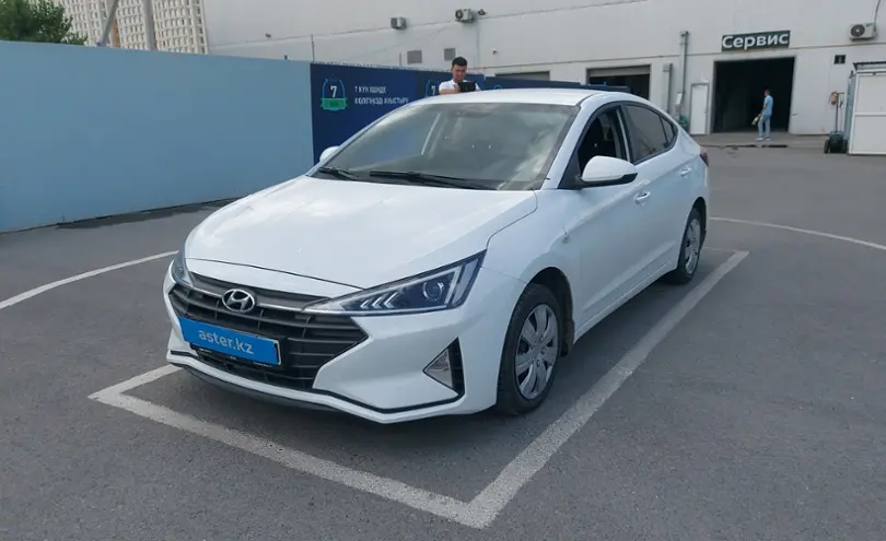 Hyundai Elantra 2019 года за 9 500 000 тг. в Шымкент