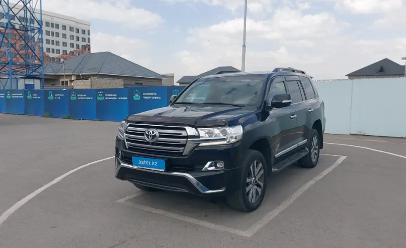 Toyota Land Cruiser 2018 года за 40 000 000 тг. в Шымкент