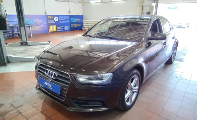 Audi A4 2014 года за 7 500 000 тг. в Астана