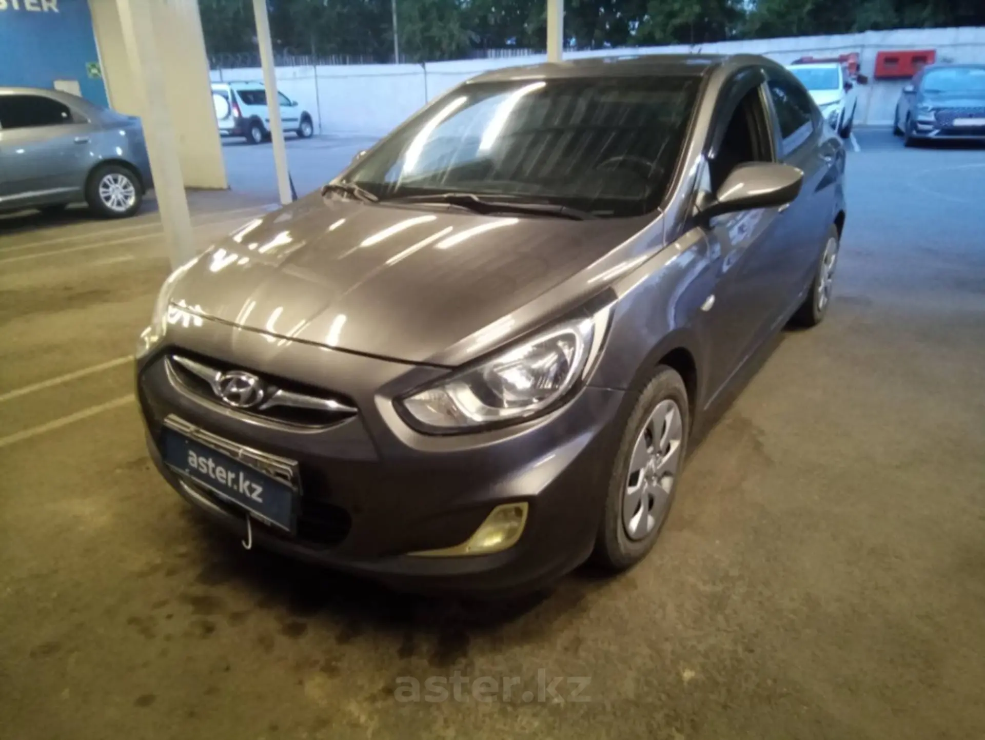 Hyundai Accent 2013