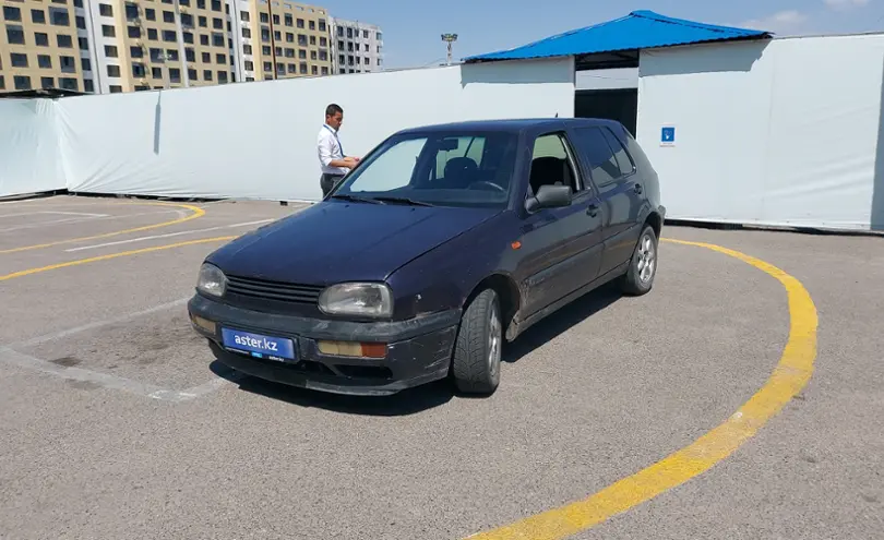 Volkswagen Golf 1997 года за 1 900 000 тг. в Алматы