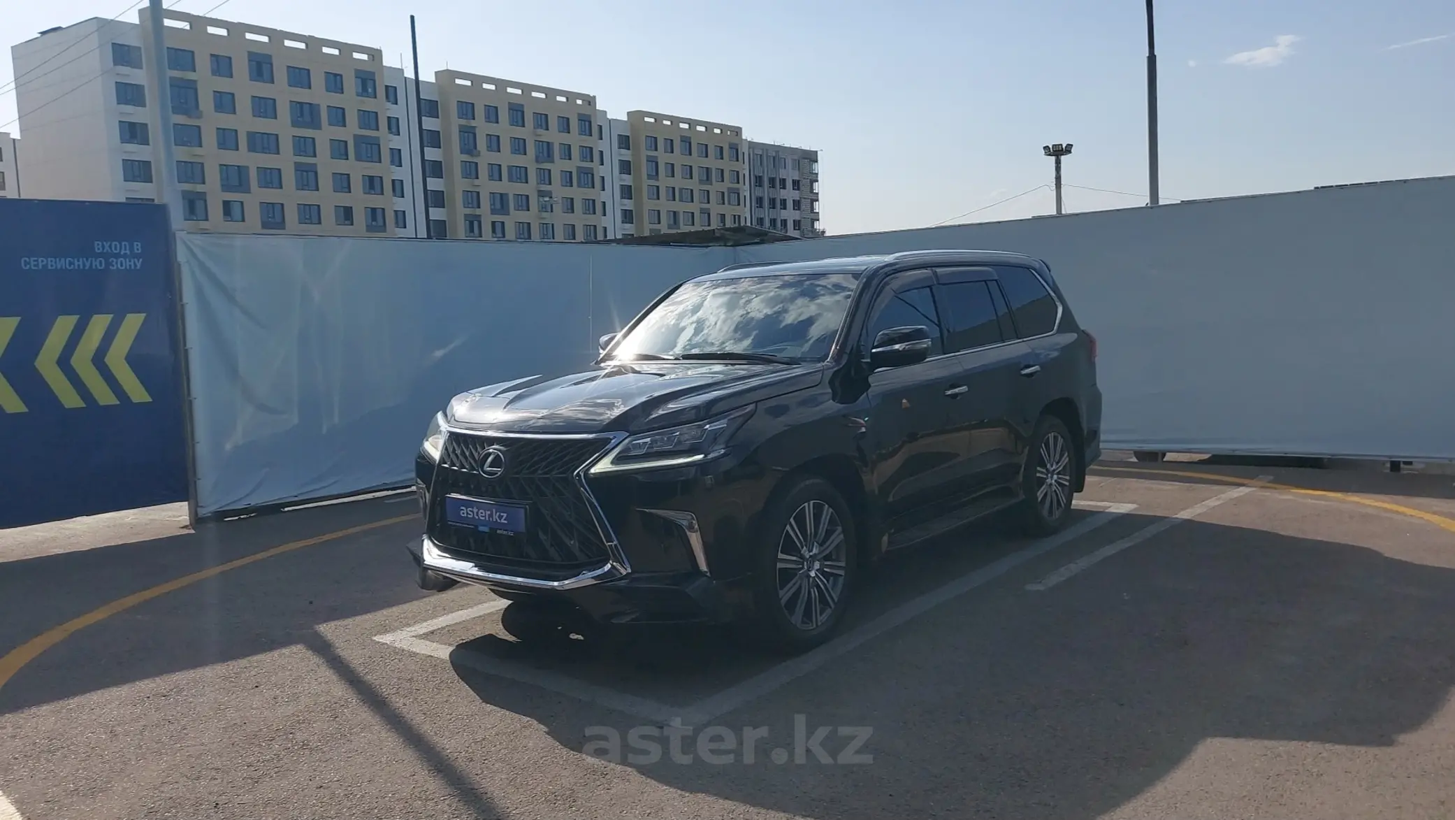 Lexus LX 2016