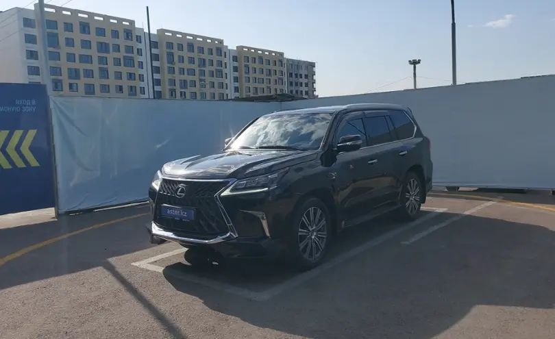 Lexus LX 2016 года за 40 000 000 тг. в Алматы