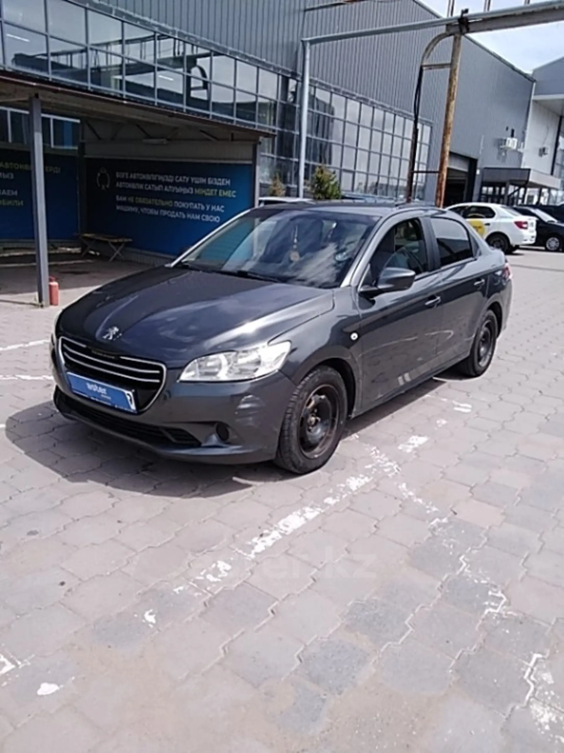 Peugeot 301 2013