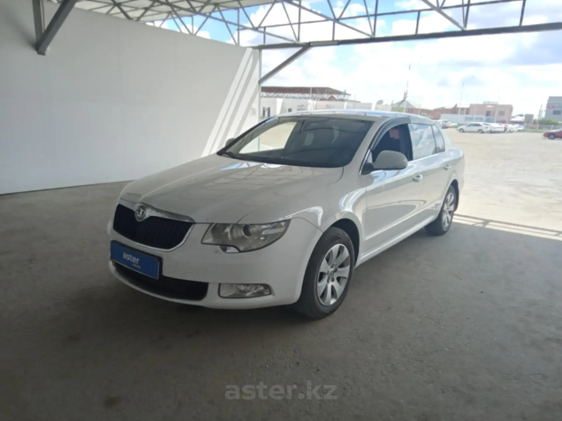 Skoda Superb 2012