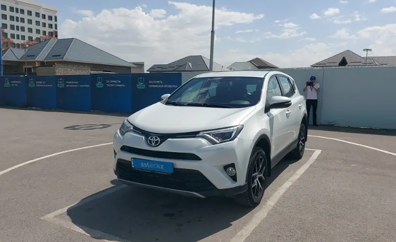 Toyota RAV4 2019 года за 13 000 000 тг. в Шымкент