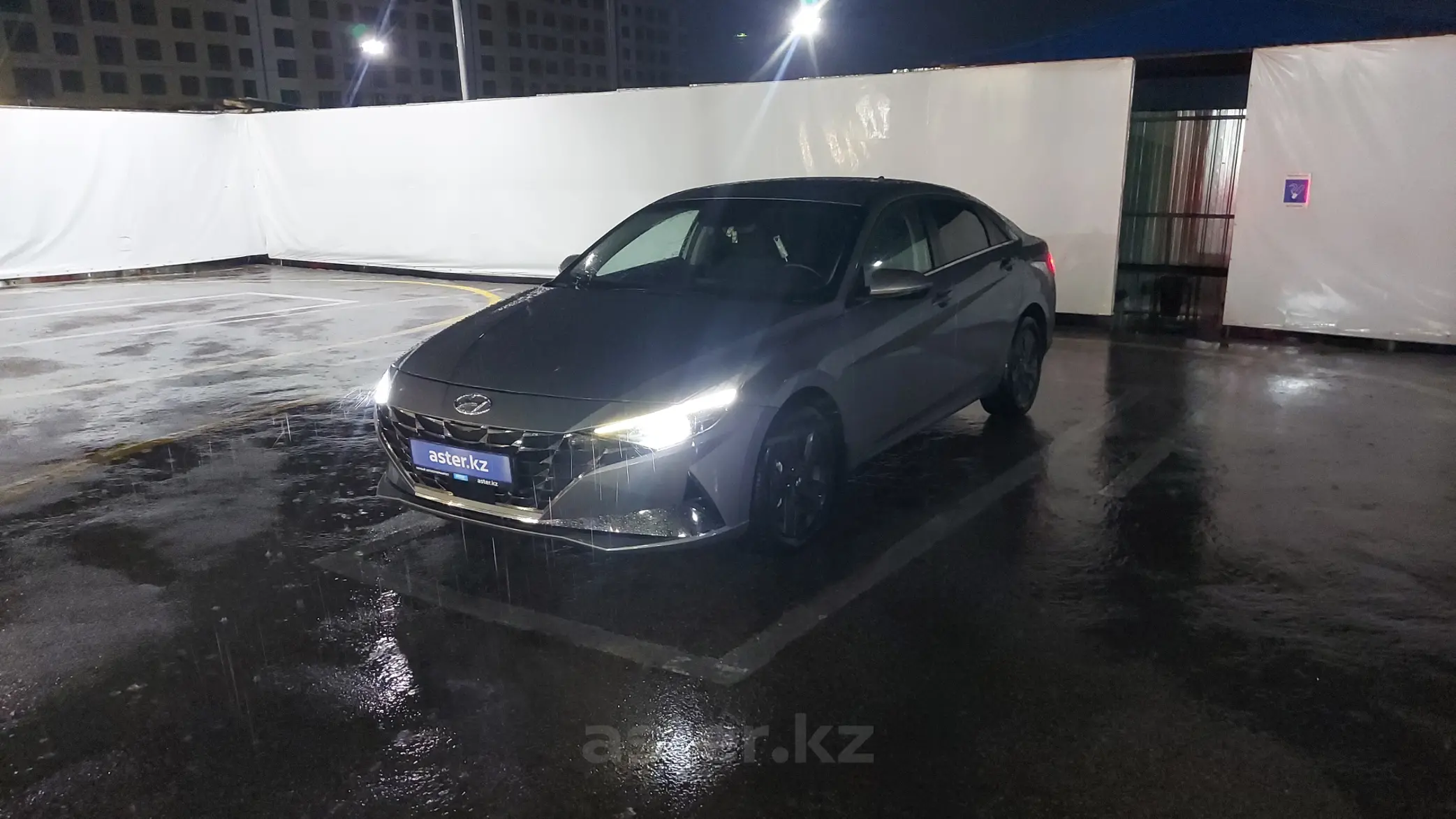 Hyundai Elantra 2023