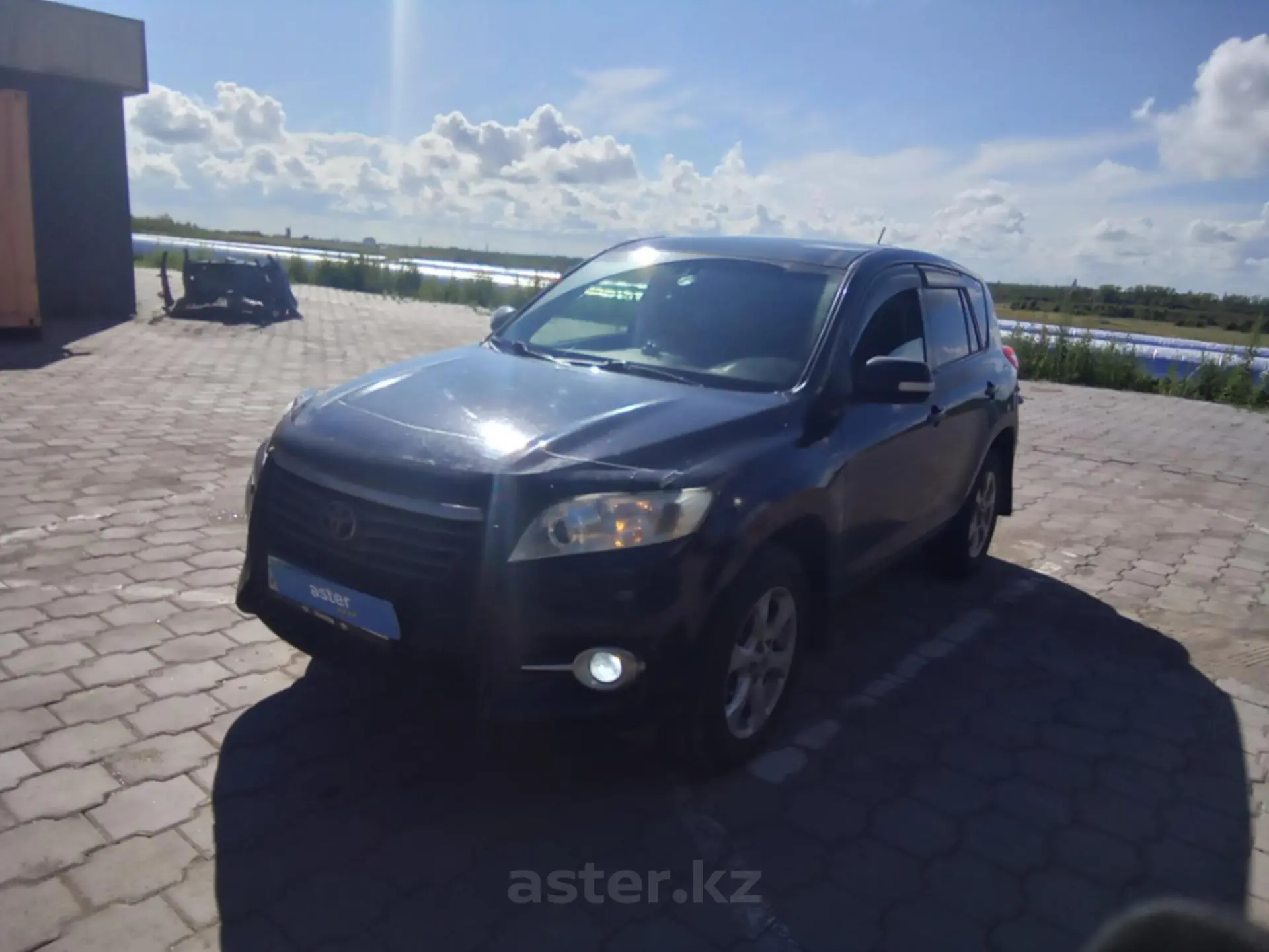 Toyota RAV4 2011