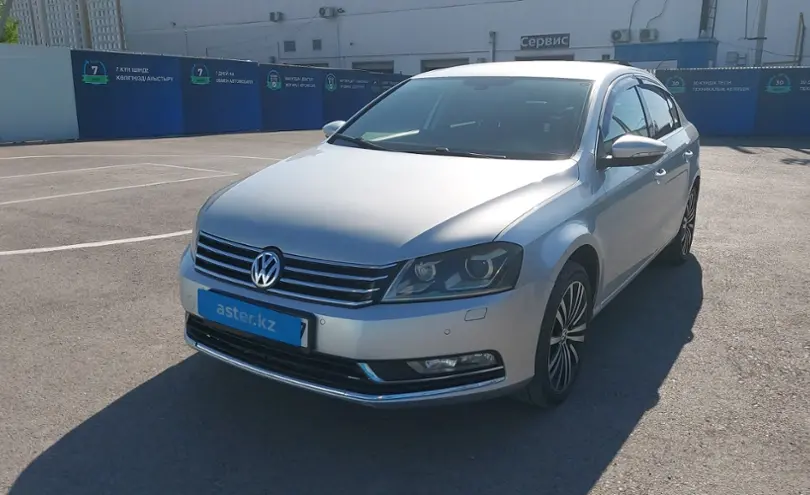 Volkswagen Passat 2011 года за 5 500 000 тг. в Шымкент