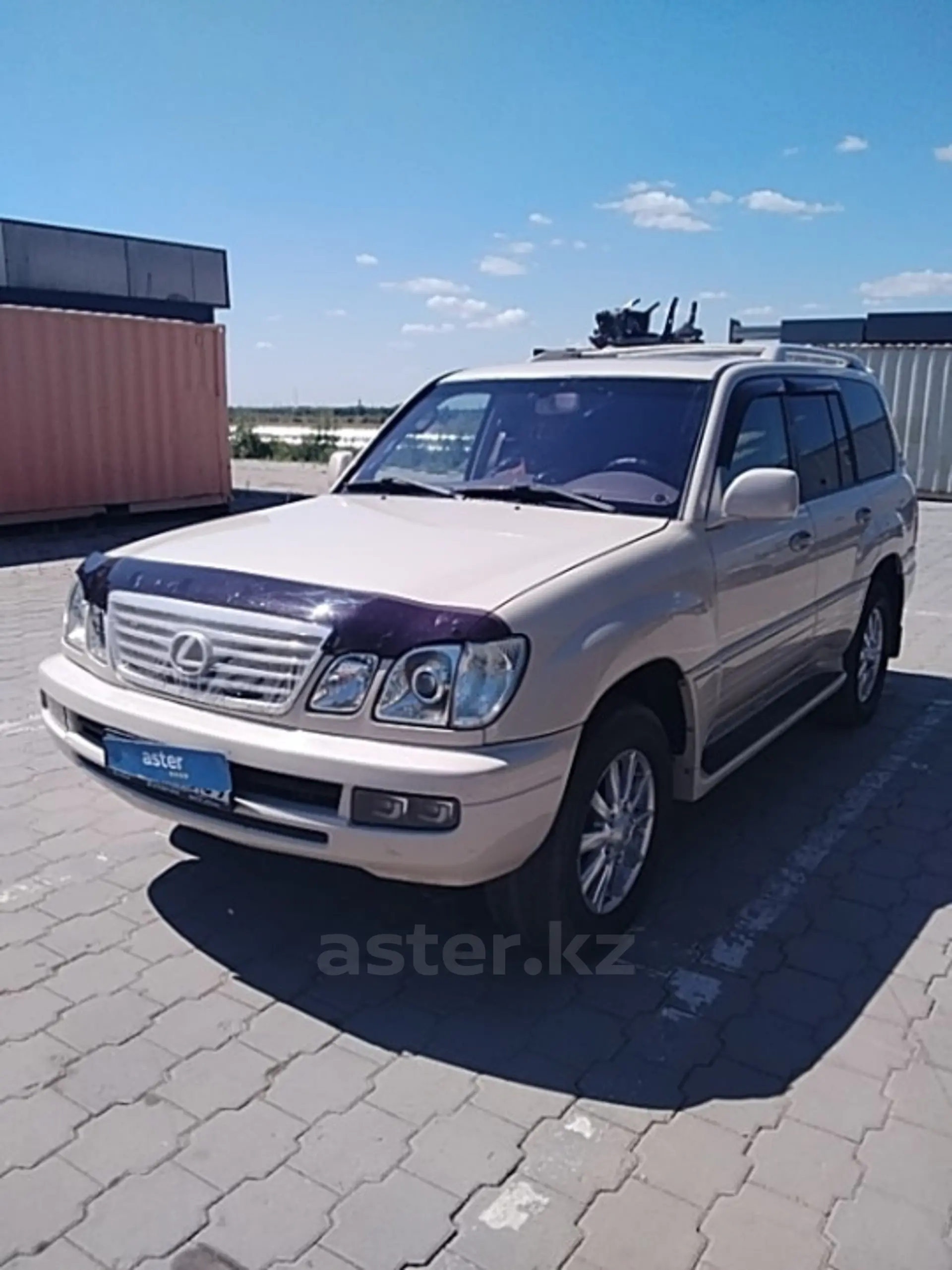 Lexus LX 2004