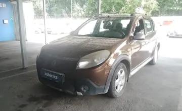 Renault Sandero 2014 года за 4 000 000 тг. в Алматы фото 1