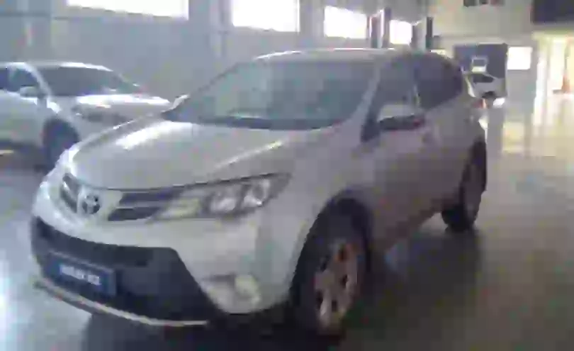 Toyota RAV4 2014 года за 9 500 000 тг. в Петропавловск