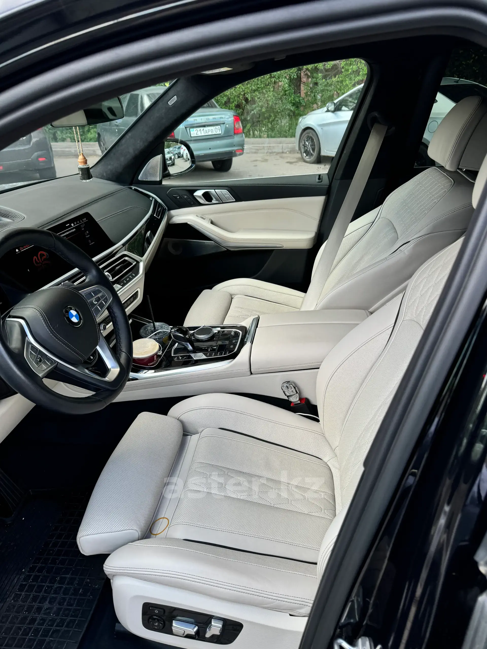 BMW X7 2023