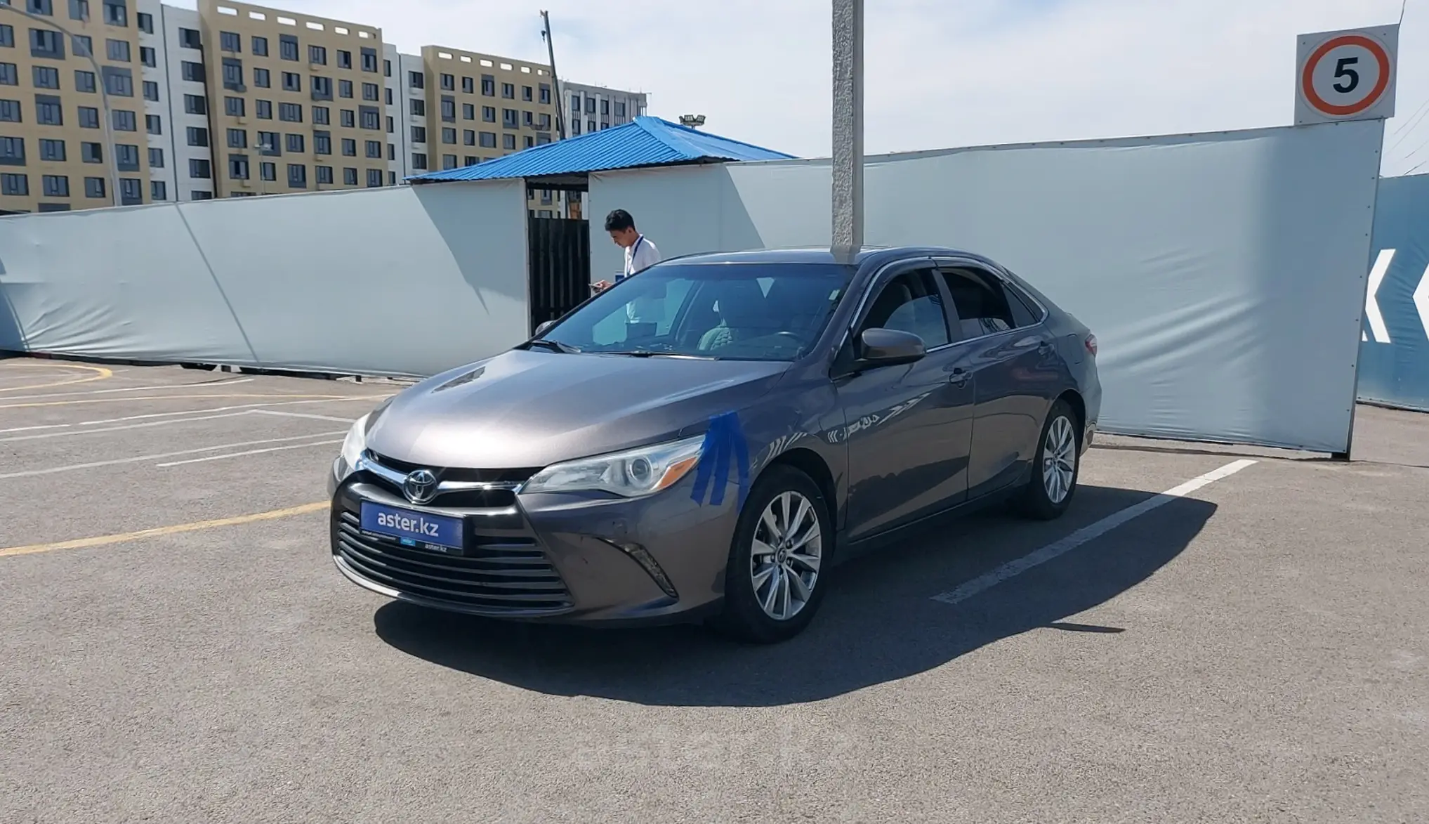 Toyota Camry 2016