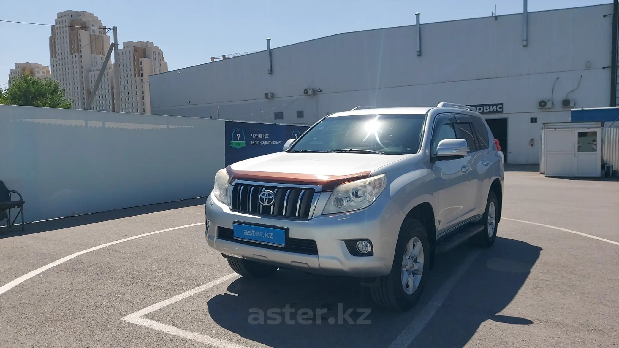 Toyota Land Cruiser Prado 2013