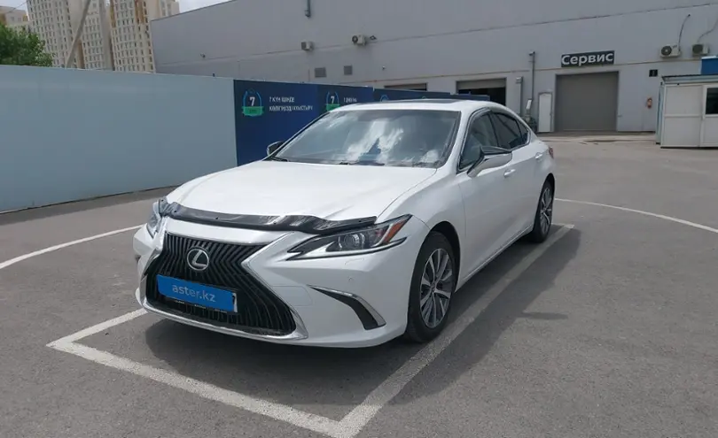 Lexus ES 2021 года за 25 000 000 тг. в Шымкент