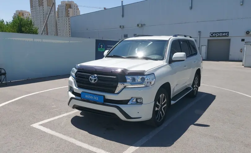 Toyota Land Cruiser 2017 года за 30 000 000 тг. в Шымкент