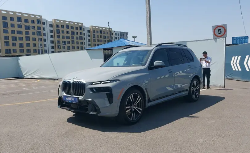 BMW X7 2022 года за 55 000 000 тг. в Алматы