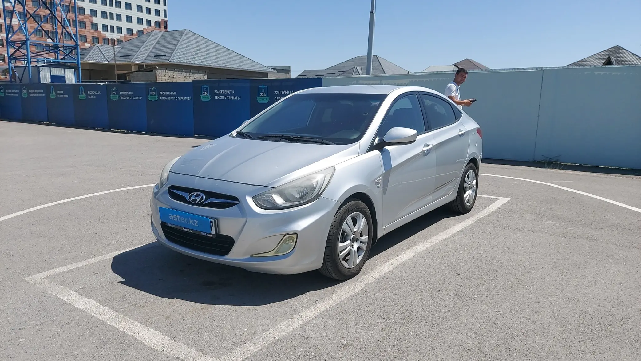 Hyundai Accent 2013