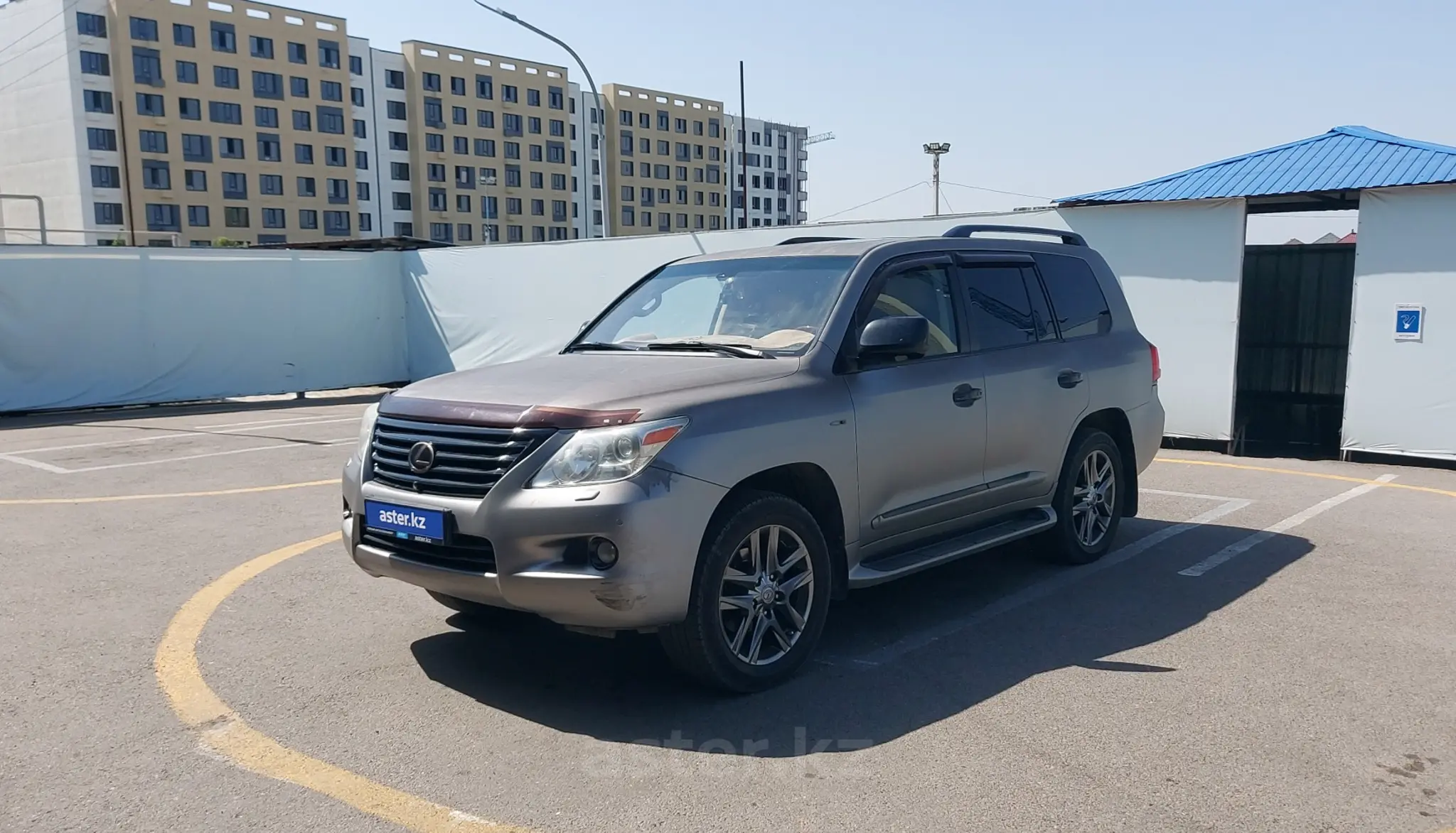 Lexus LX 2008