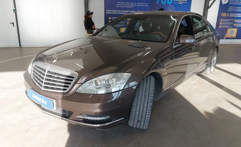 Mercedes-Benz S-Класс 2010 года за 12 000 000 тг. в Астана