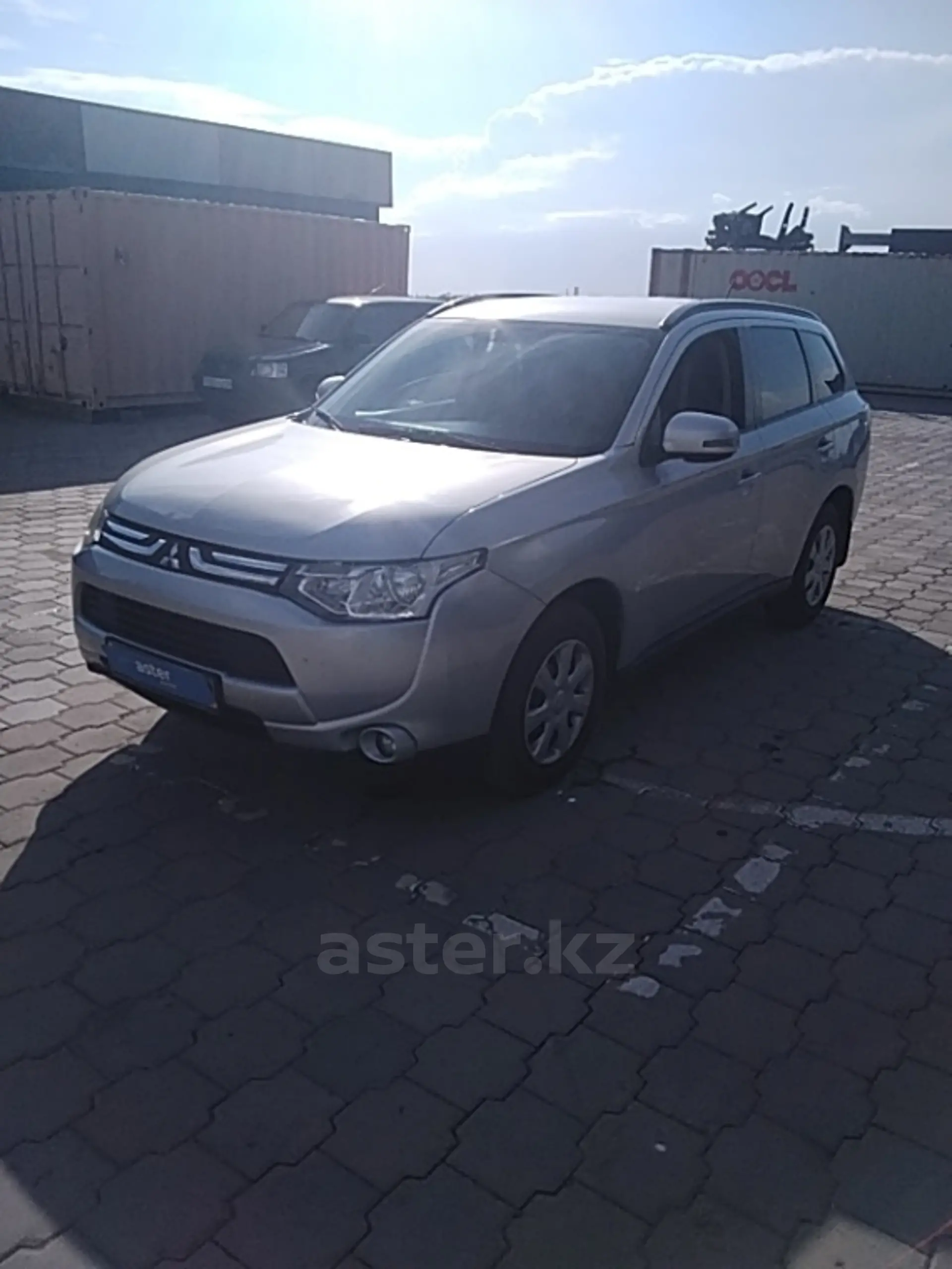 Mitsubishi Outlander 2013