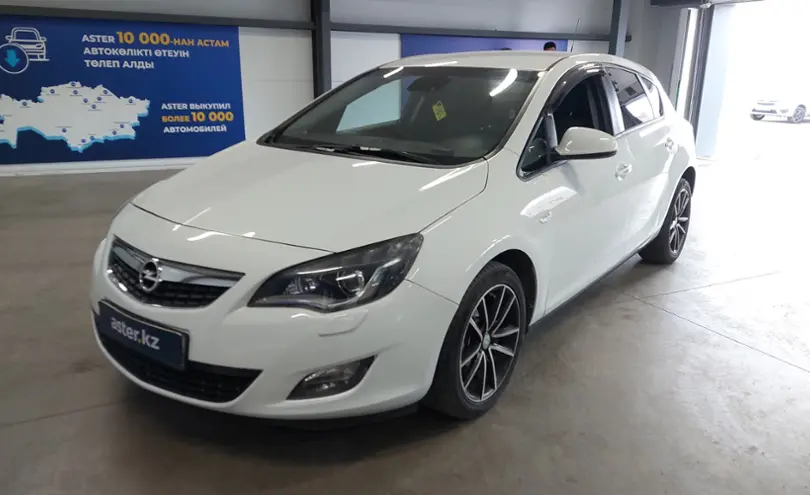 Opel Astra 2012 года за 4 000 000 тг. в Астана