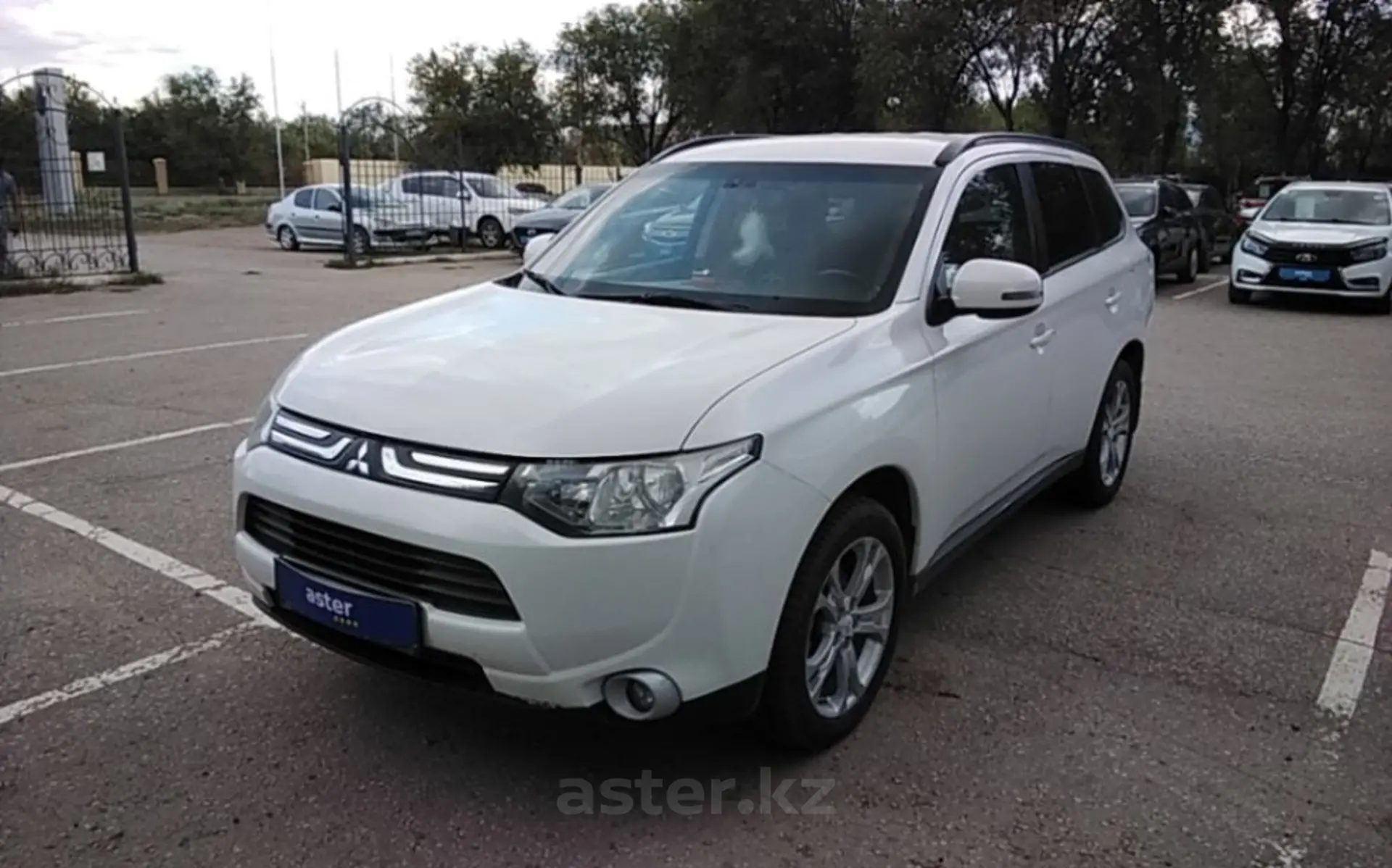 Mitsubishi Outlander 2013