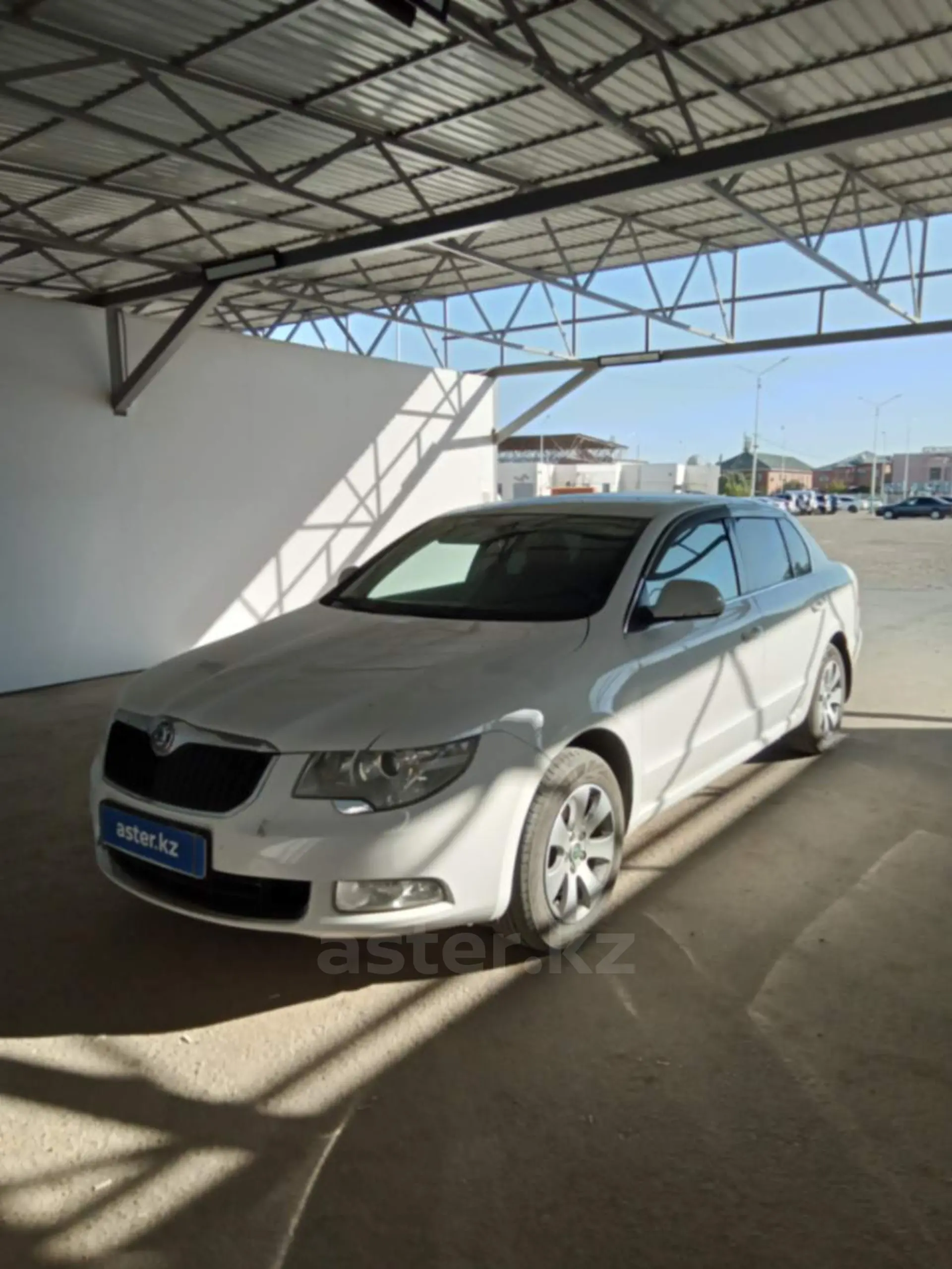 Skoda Superb 2012