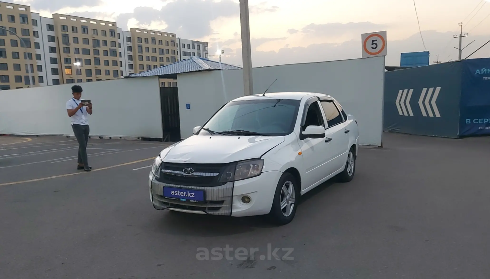 LADA (ВАЗ) Granta 2013