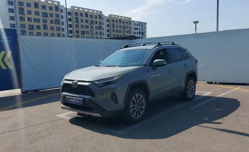 Toyota RAV4 2022 года за 15 000 000 тг. в Алматы