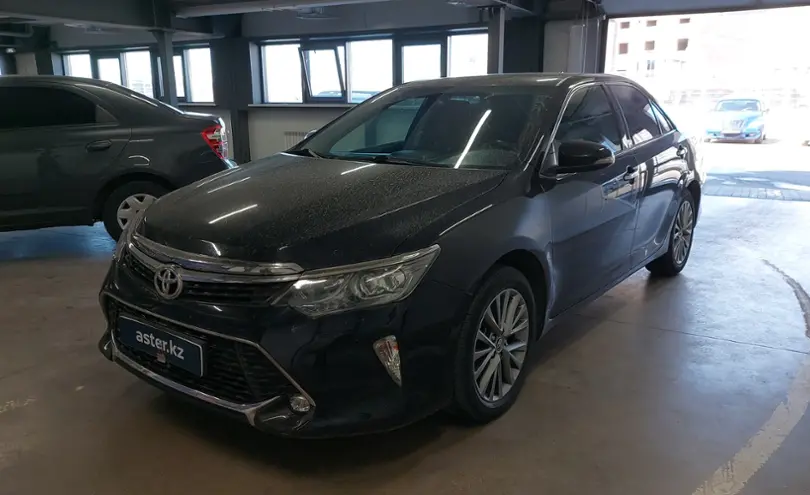 Toyota Camry 2017 года за 13 500 000 тг. в Астана