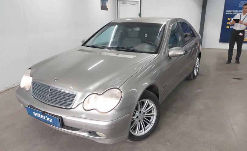 Mercedes-Benz C-Класс 2003 года за 4 500 000 тг. в Астана